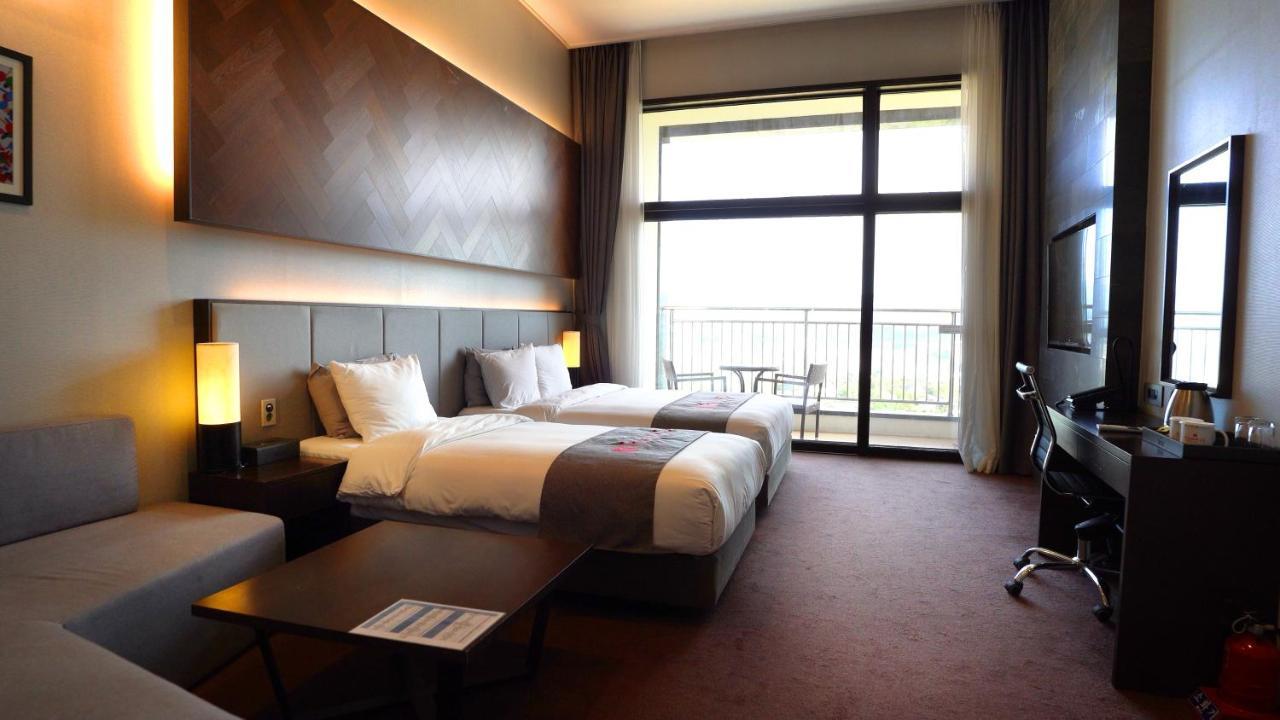 Ramada Hotel & Suite By Wyndham Gangwon Pchjongčchang Exteriér fotografie