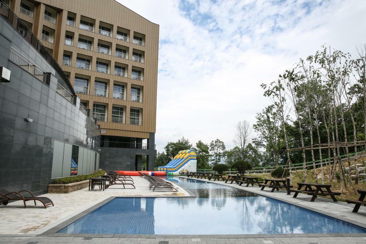 Ramada Hotel & Suite By Wyndham Gangwon Pchjongčchang Exteriér fotografie